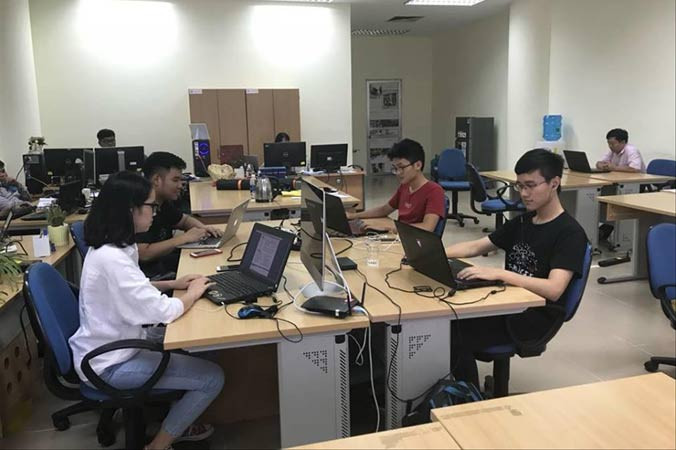 Các thành viên nhóm Vadi đặt mục tiêu phát triển trợ lý ảo thành một nền tảng ứng dụng vào phần cứng ô tô.