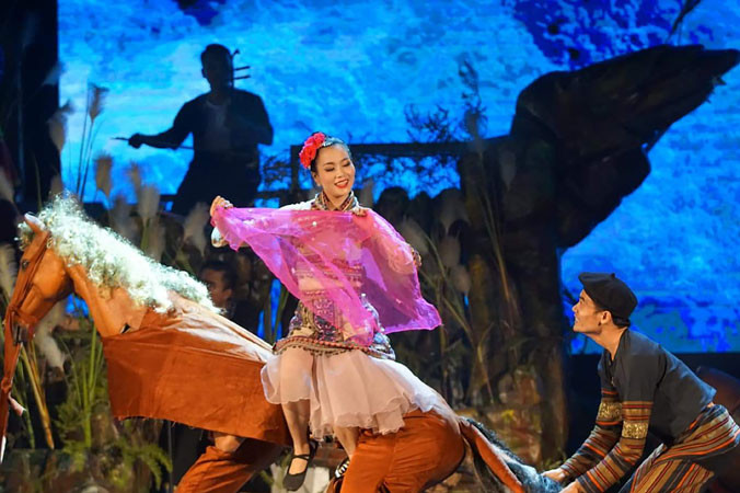 Sau khi gặt hái nhiều giải thưởng, “Mỵ” sẽ được đưa vào Nhà hát Lớn để làm du lịch.