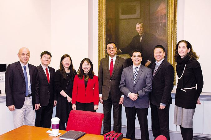 Tổng Hiệu trưởng (Provost) Ðại học Penn đón tiếp đoàn Vingroup.