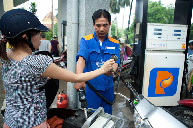 Theo đại diện Bộ Công Thương, sẽ đưa xăng RON 95 vào diện quản lý giá​. Ảnh: Như Ý.