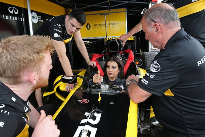 Chị Aseel Al Hamad.