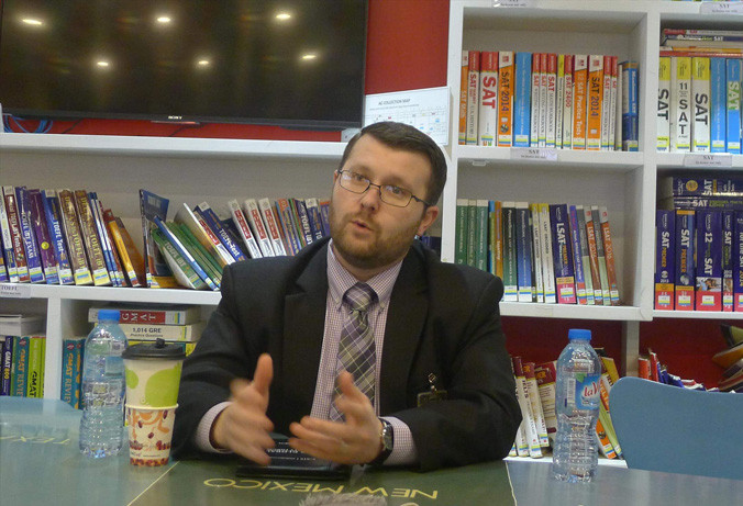 Học giả Gregory Poling trong cuộc thảo luận bàn tròn với nhóm phóng viên Việt Nam ngày 30/1. Ảnh: DN.