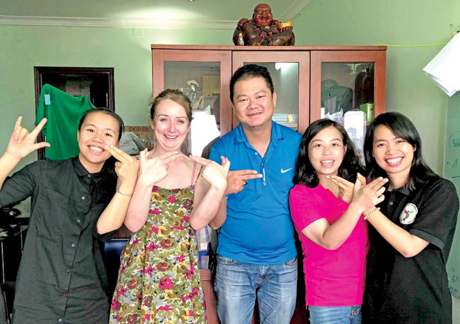 Nhóm dự án Tổng đài phiên dịch ngôn ngữ ký hiệu trực tuyến.