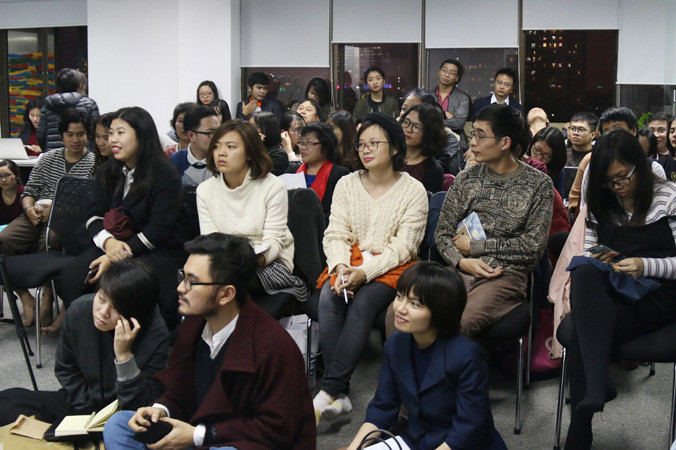 Đa số khán giả nghe tọa đàm về ngoại tình là người trẻ.