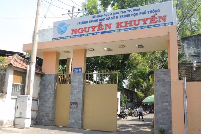 Trường THCS - THPT Nguyễn Khuyến cơ sở 3B quận Tân Bình (nơi một nam sinh thiệt mạng). Ảnh: PV.