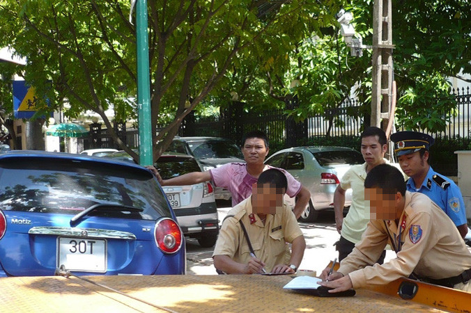 Đội CSGT số 14 cho biết, đã dừng sử dụng dịch vụ cẩu kéo của đơn vị thu giá “chặt chém”.