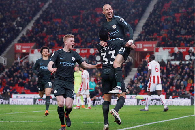 Man City chỉ còn cách ngôi vô địch đúng 2 trận thắng.