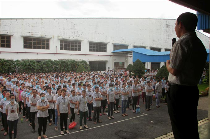 Cho phép người lao động tự thành lập tổ chức đại diện, quyền lợi của họ sẽ được bảo vệ hiệu quả hơn. Ảnh minh họa: PT.