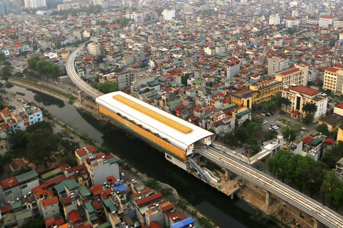 Nhà ga tuyến đường sắt trên cao Cát Linh - Hà Đông. Ảnh: Như Ý.