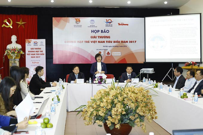 Chị Nguyễn Thị Thu Vân, Phó Chủ tịch Thường trực T.Ư Hội LHTN Việt Nam, Trưởng ban Đoàn kết tập hợp thanh niên T.Ư Đoàn phát biểu tại cuộc họp báo. Ảnh: Như Ý.