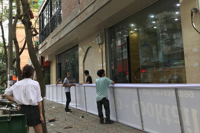 Công trình số 10 Hàng Chuối hai lần được “hợp lý hóa vi phạm”. Ảnh: Hà Anh.