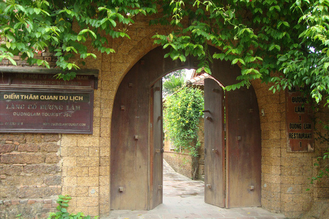 Số gia đình thu lợi được từ du lịch ở Đường Lâm còn khiêm tốn. Ảnh: Nguyên Khánh.