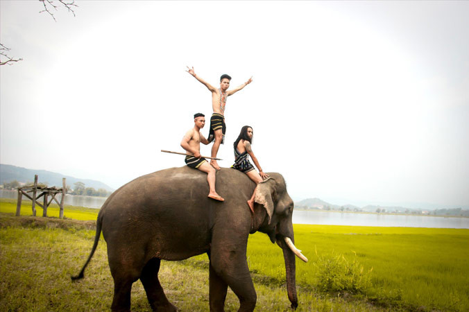Cảnh quay trong MV “Thanh niên không tiền”.