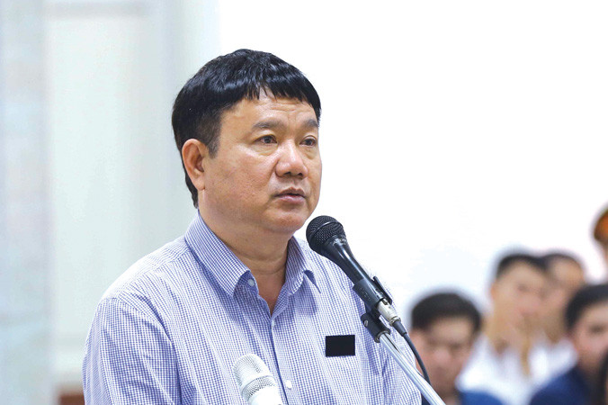 Chiều 19/3/2018, tại Hà Nội, Tòa án nhân dân thành phố Hà Nội tiếp tục phiên tòa xét xử sơ thẩm bị cáo Đinh La Thăng (nguyên Chủ tịch Hội đồng quản trị/Hội đồng thành viên Tập đoàn Dầu khí Quốc gia Việt Nam - PVN) cùng 6 đồng phạm. Ảnh: Doãn Tấn/TTXVN.