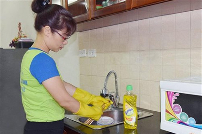 Nhiều gia đình ở Hà Nội đã bắt đầu tìm người giúp việc trong dịp Tết 2018. Ảnh: IT