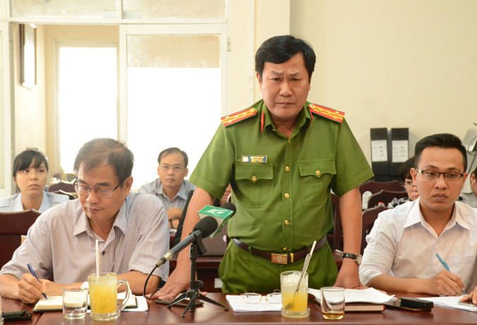 Đại tá Lưu Thành Tín - Phó Giám đốc Công an tỉnh Kiên Giang tại cuộc họp báo.