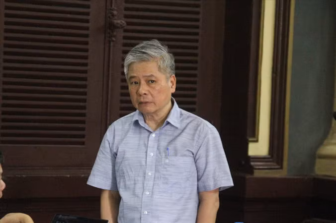 Nguyên phó Thống đốc Đặng Thanh Bình tại tòa. Ảnh: Tân Châu.