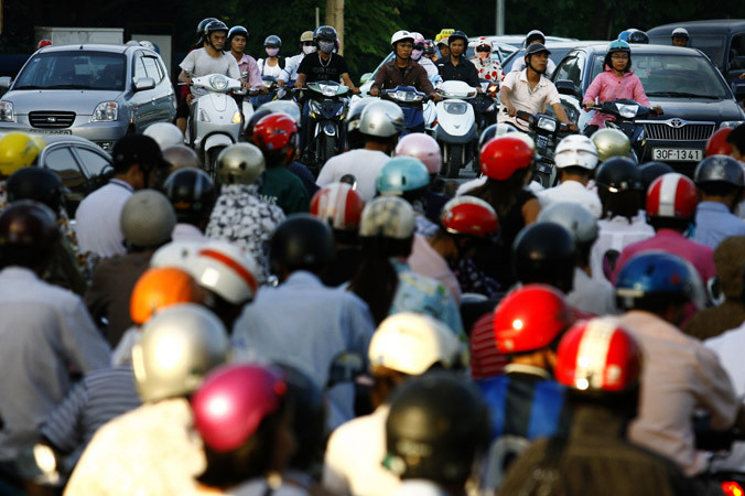 Hà Nội cần giãn dân đảm bảo mật độ dân cư hợp lý. Ảnh: Hồng Vĩnh.