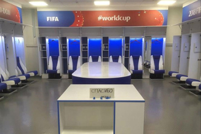 Nhật Bản dọn sạch phòng thay đồ trước khi rời World Cup