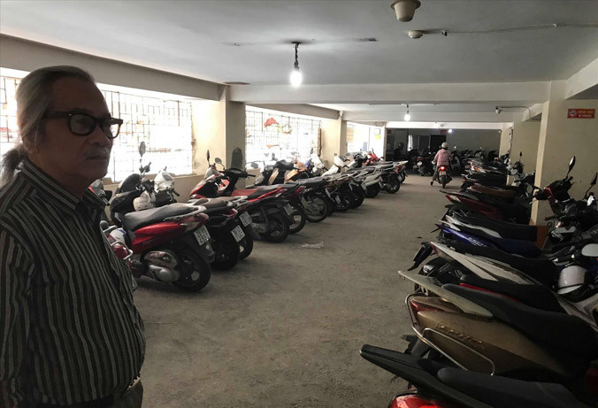 Tầng hầm gửi xe tòa nhà 27 Lạc Trung không có hệ thống phun nước chống cháy dù cư dân đã kiến nghị nhiều lần.