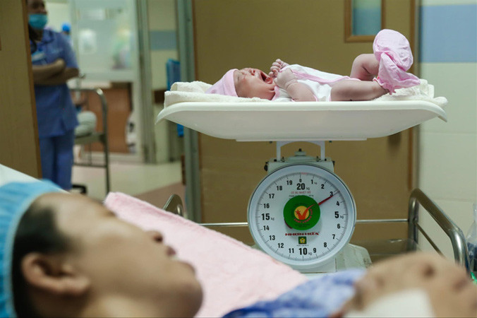 Một sản phụ “mẹ tròn con vuông” sau ca vượt cạn tại cơ sở y tế ở TPHCM.