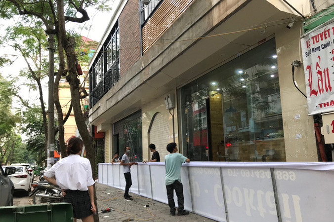 Tòa nhà số 10 Hàng Chuối.