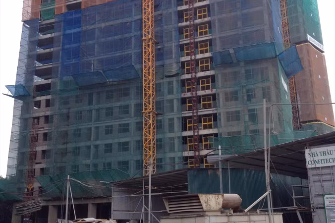 Nhà ở xã hội bán cho cán bộ, chiến sĩ công an bị “cò” bán ra ngoài chênh lệch hàng trăm triệu đồng.