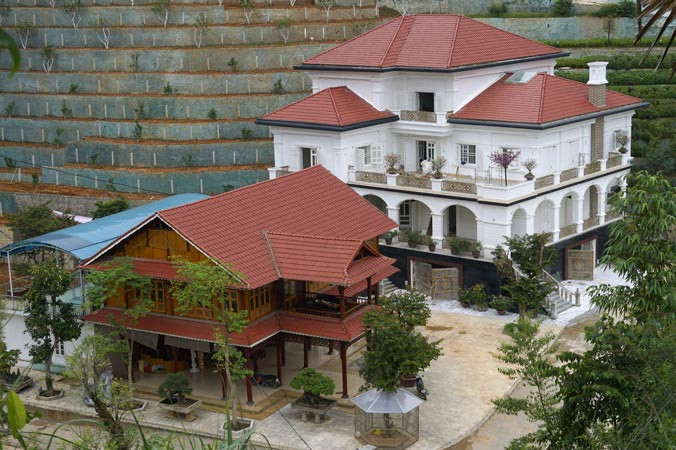 Biệt phủ xây dựng không phép của Ông Phạm Sỹ Quý, giám đốc Sở TN&MT tỉnh Yên Bái. Ảnh: N.Minh.