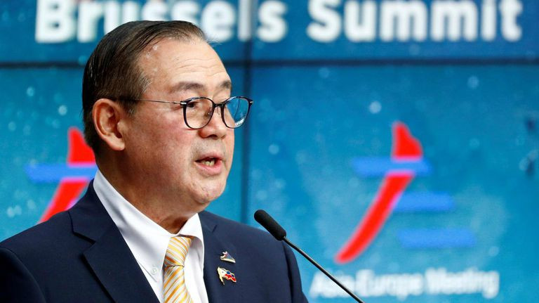 Ngoại trưởng Philippines Teodoro Locsin. Ảnh: Reuters 