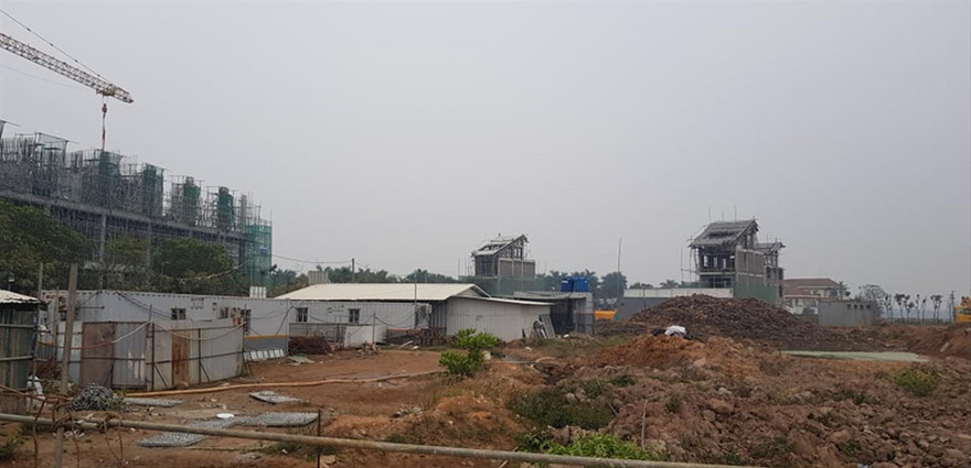 Dự án khu nghỉ dưỡng Wyndham Thanh Thủy quảng cáo, bán hàng căn hộ kèm khoáng nóng khi chưa được cấp phép. Ảnh: Trần Hoàng 