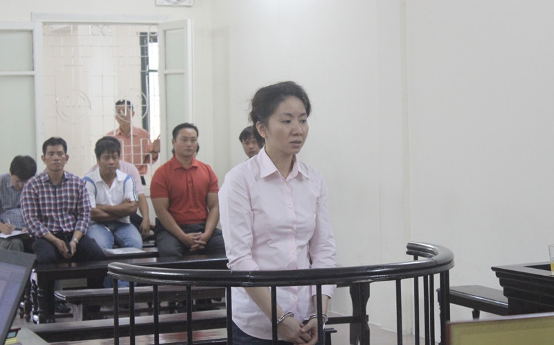 Bị cáo Lý Thị Trúc Quỳnh tại phiên tòa hôm nay.