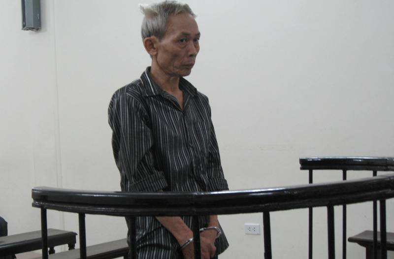 Dùng 'dấu củ khoai' chiếm đoạt hơn trăm triệu đồng