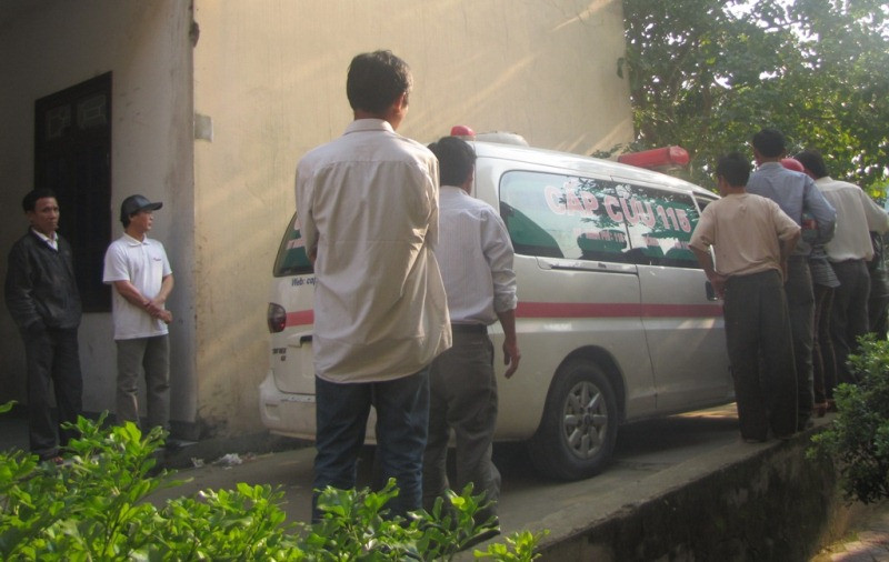 Bệnh nhân xơ gan tử vong sau khi truyền dịch, tiêm kháng sinh