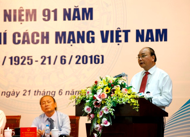 Thủ tướng Chính phủ Nguyễn Xuân Phúc phát biểu tại buổi gặp gỡ báo chí. Ảnh Như Ý