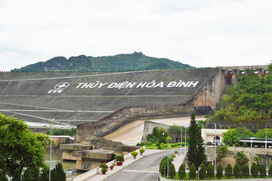 Thủy điện Hòa Bình hiện nay. Ảnh: Hồng Vĩnh
