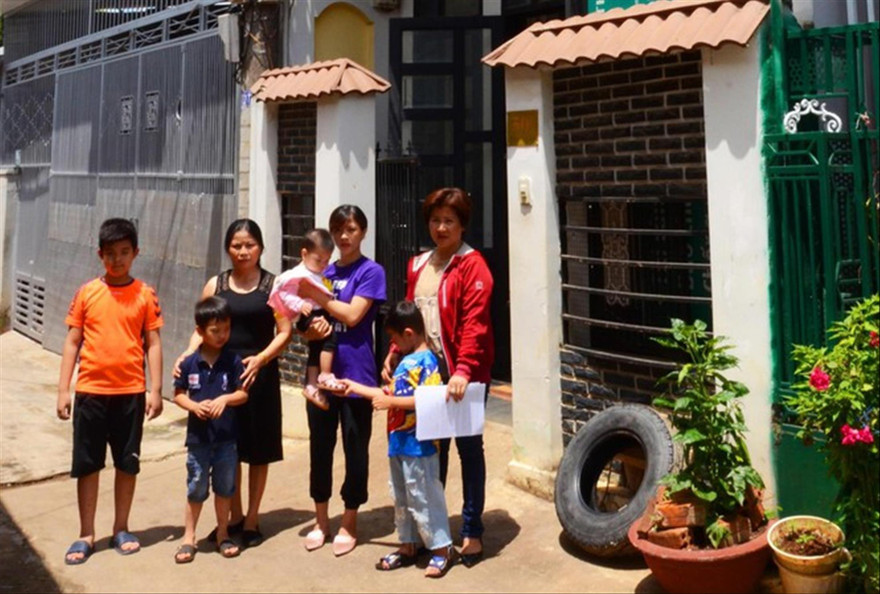 Nhà bà Hà bị bán đấu giá rẻ bất thường, bà không chuộc lại được 