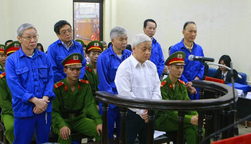 Các bị cáo nghe tuyên án