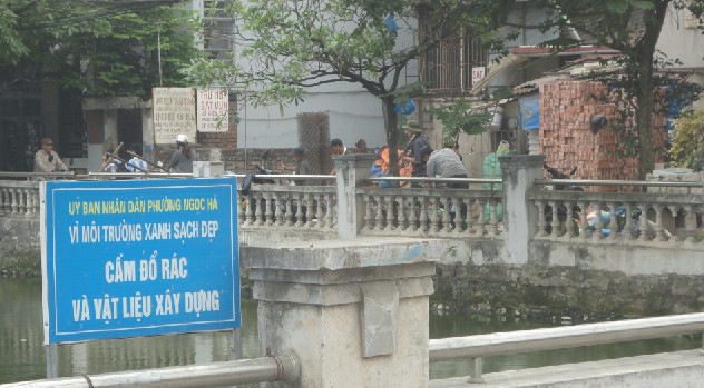 Kinh doanh nguyên vật liệu gây nhếch nhác di tích