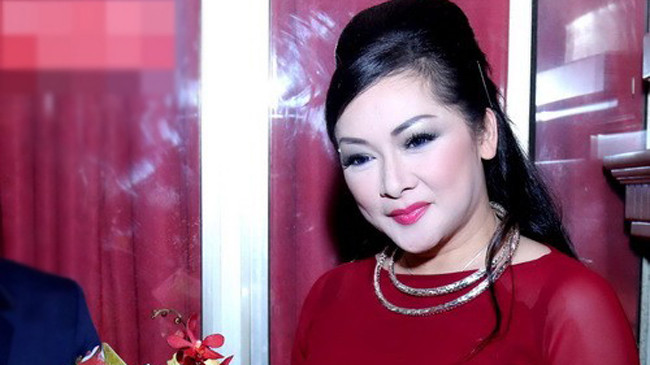 Như Quỳnh: Cấm được già?