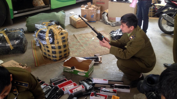 Kiểm tra số hàng lậu, hàng cấm