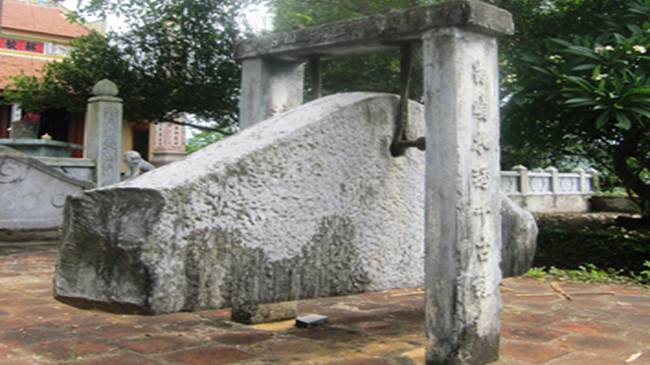 Chiếc khánh đá có tiếng kêu như chuông đồng