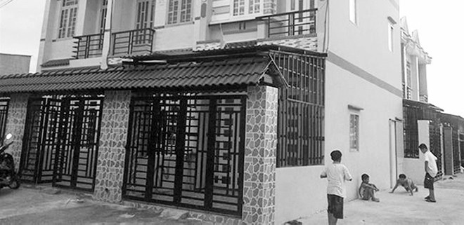 Những căn nhà liền kề giá rẻ này nằm chung sổ đỏ và không tách được