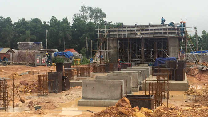 Các bên liên quan đang tập trung đẩy nhanh tiến độ dự án. Ảnh: Tú Anh