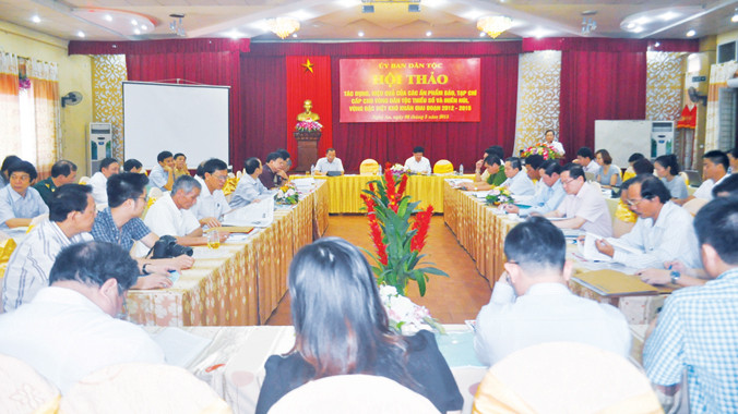 Quang cảnh buổi hội thảo. Ảnh: Hồ Lài