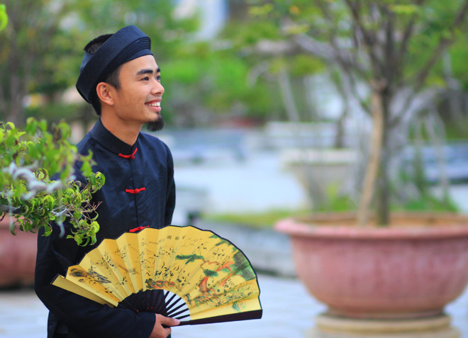 Ông đồ trẻ mang danh “Lão Trọc”