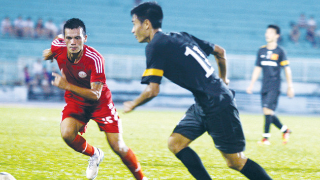 Than Quảng Ninh (xanh) giành thắng lợi bằng Penalty. Ảnh: T. Vũ