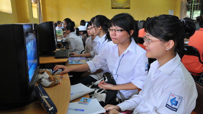 Mạng xã hội là nơi giao tiếp, trao đổi thông tin giữa những người sử dụng, chỉ là kênh thông tin cá nhân. Ảnh: Hồng Vĩnh