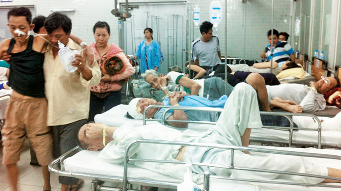 Khoa cấp cứu Bệnh viện Chợ Rẫy TPHCM đêm 15/6. Ảnh: Quốc Ngọc