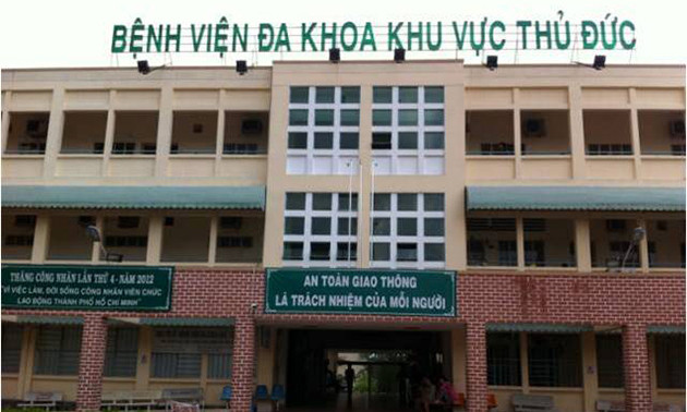 Mạng 'trục trặc', bệnh viện 'thu nhầm tiền'