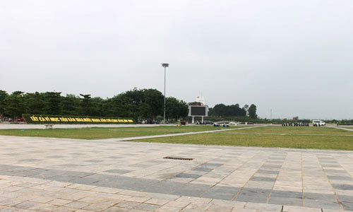 Khu quảng trường, công viên tỉnh Vĩnh Phúc là 1 trong 2 dự án bị khởi tố để điều tra về những sai phạm trong xây dựng, quyết toán. Ảnh: Người lao động